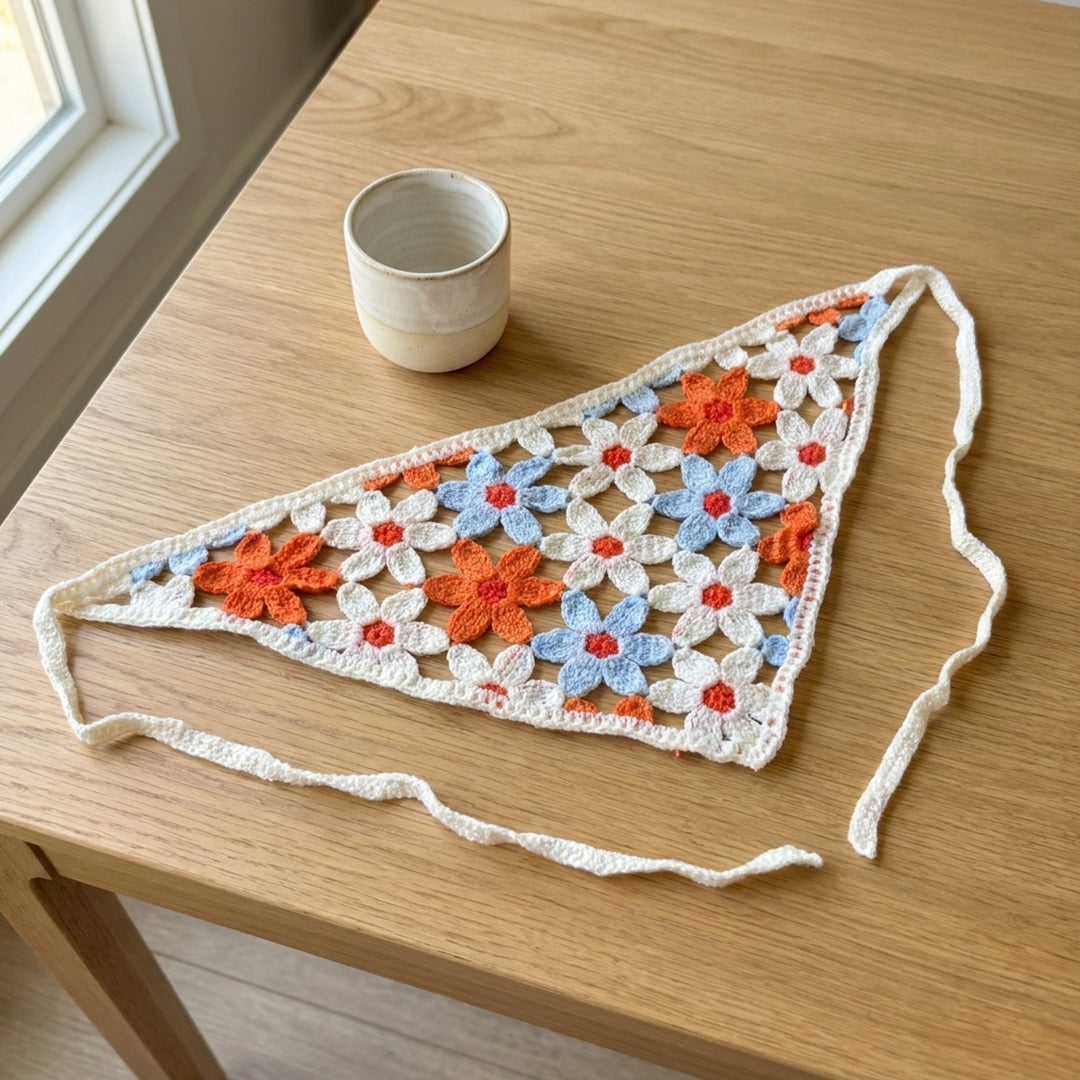Renkli Papatya Desenli Örgü Bandana