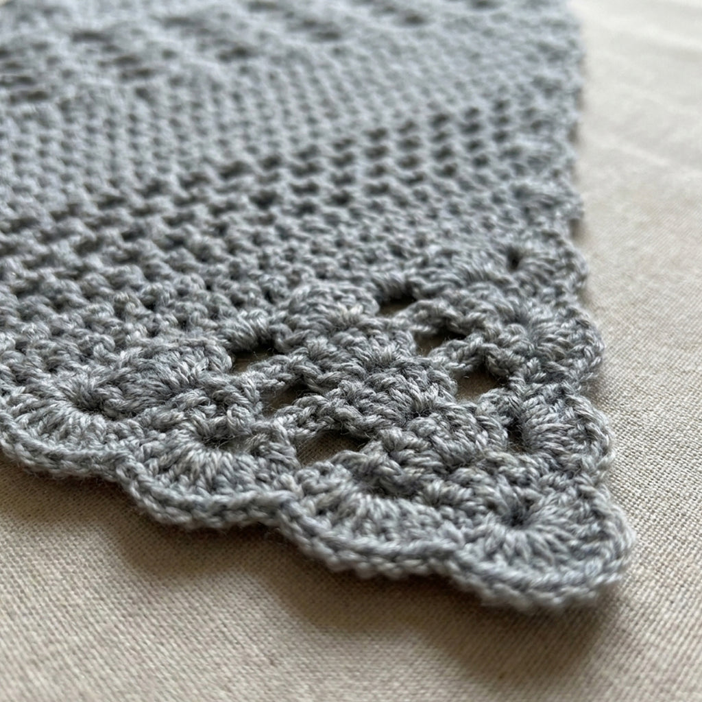 Minimal Dokulu El Örgüsü Bandana